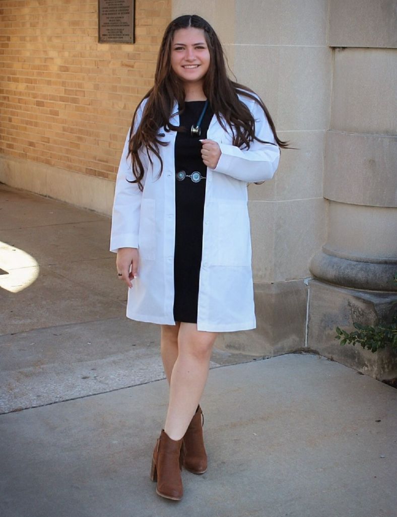 Dr. Rylei 1 Dr. Rylei 1